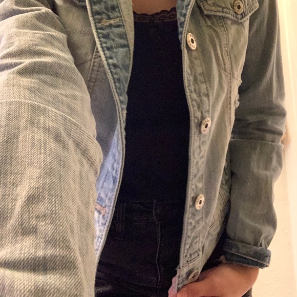 💙 denim jacket 💙 - Picture 4 of 5